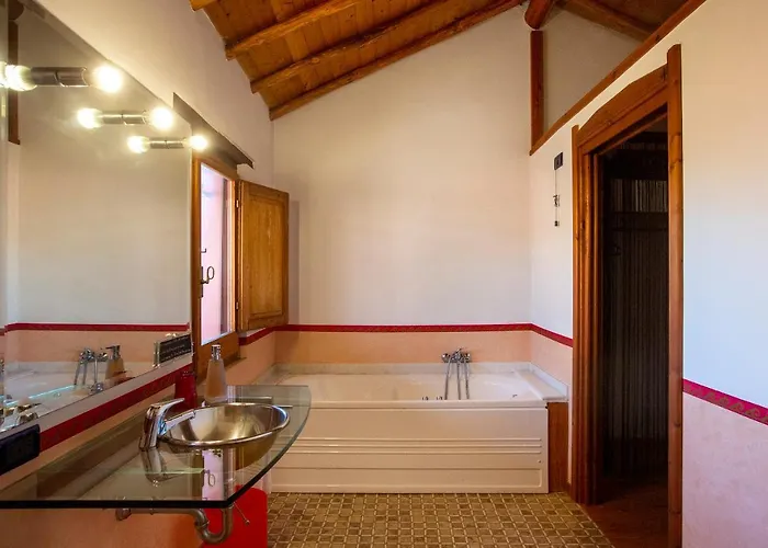 Casa Isotta 住宿加早餐酒店 夸尔图-圣埃莱娜